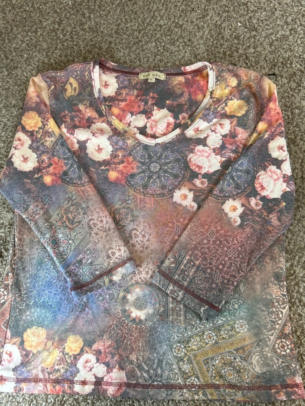 Floral Paisley V-Neck Long Sleeve Top - Multicolor